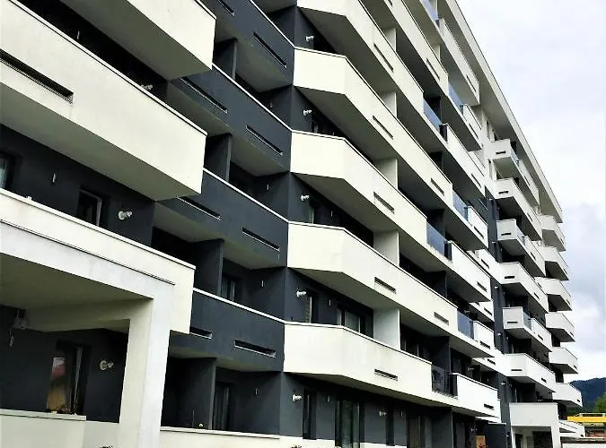 דירה Mountain View Escape בראשוב